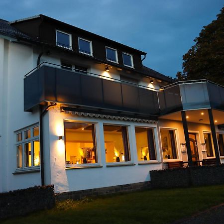 Luebkes Ferienwohnungen & Apartments Allendorf  エクステリア 写真